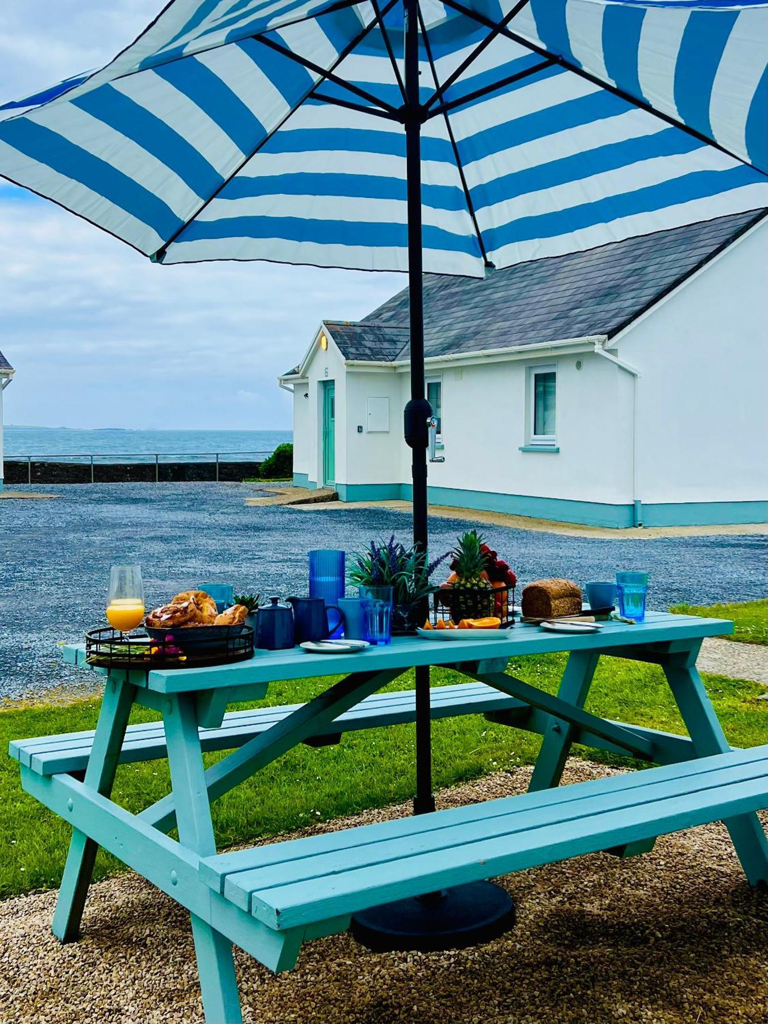 Armada Cottages Spanish Point Esterno foto