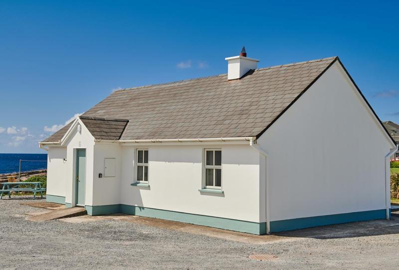 Armada Cottages Spanish Point Esterno foto